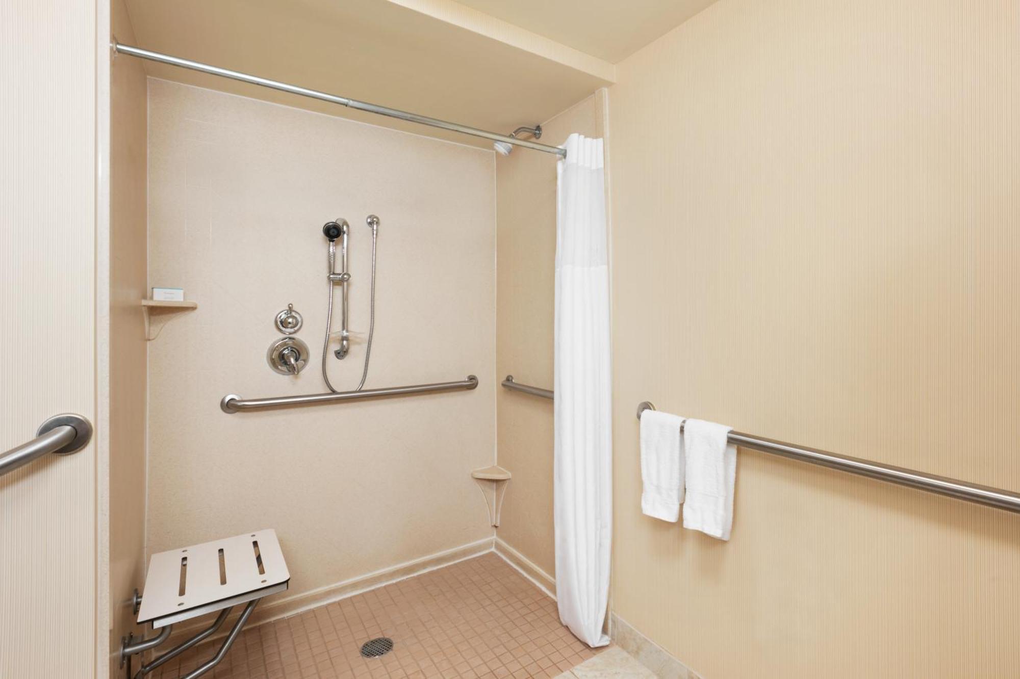 Hampton Inn New York - Laguardia Airport Exterior foto