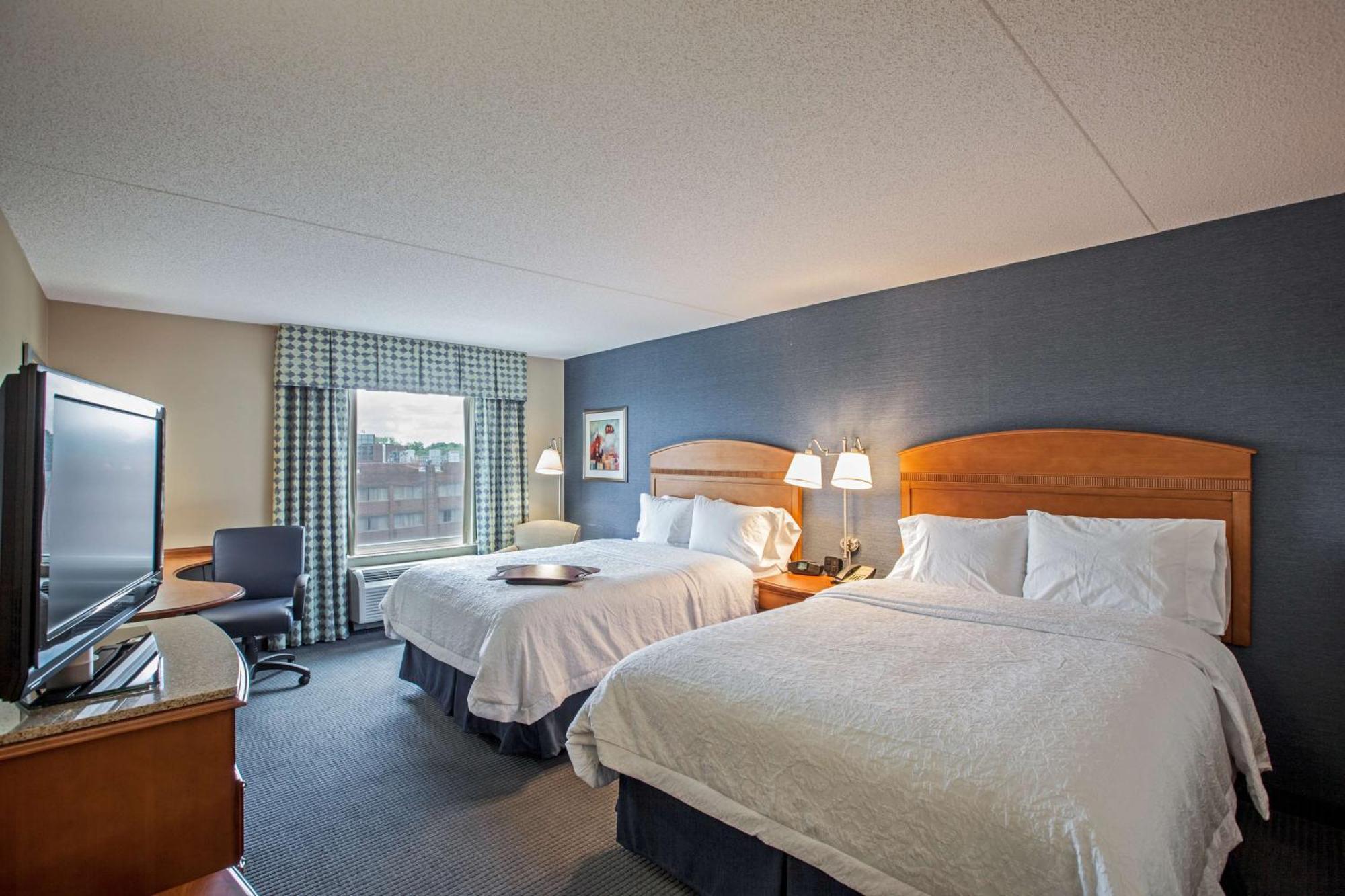 Hampton Inn New York - Laguardia Airport Exterior foto