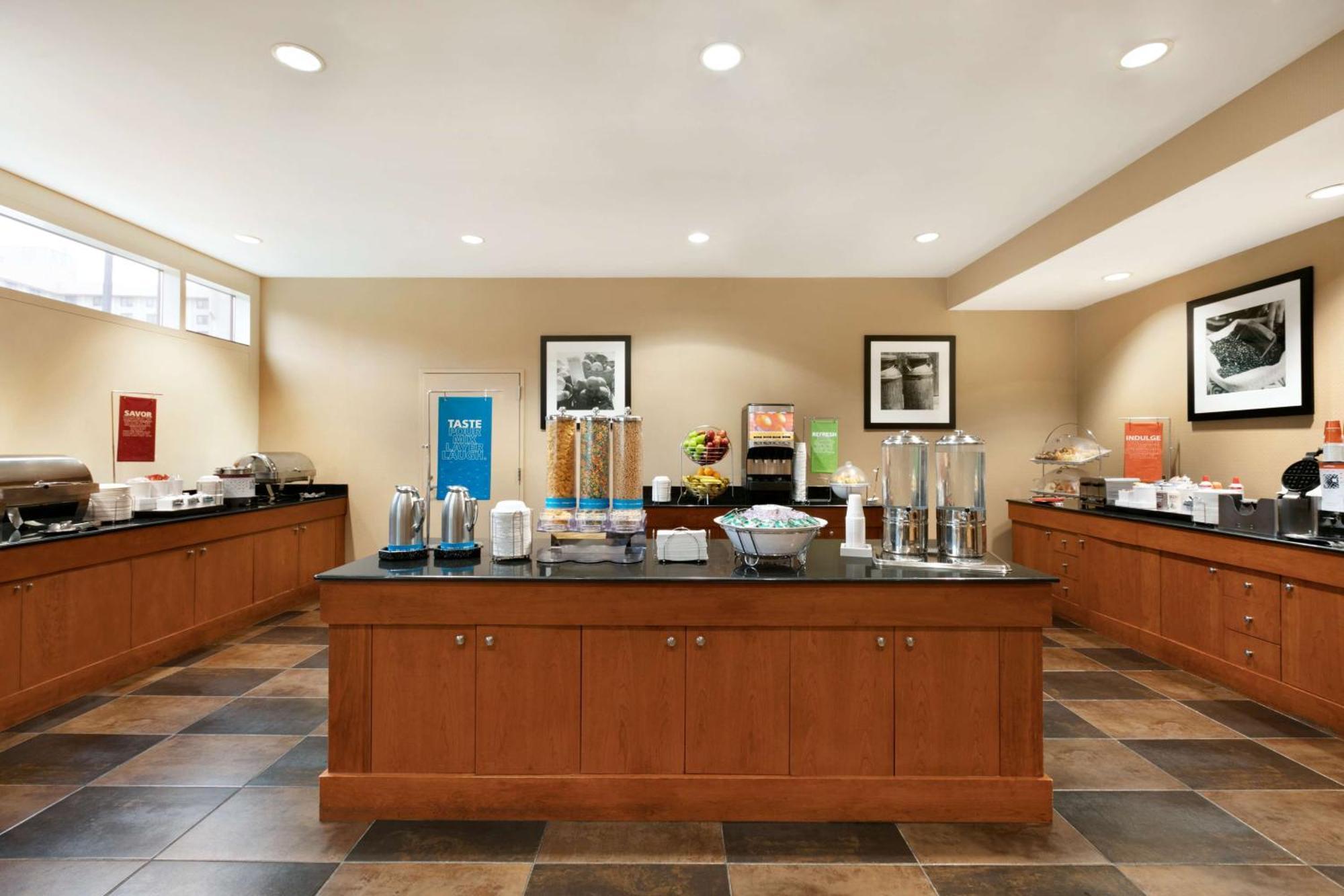 Hampton Inn New York - Laguardia Airport Exterior foto