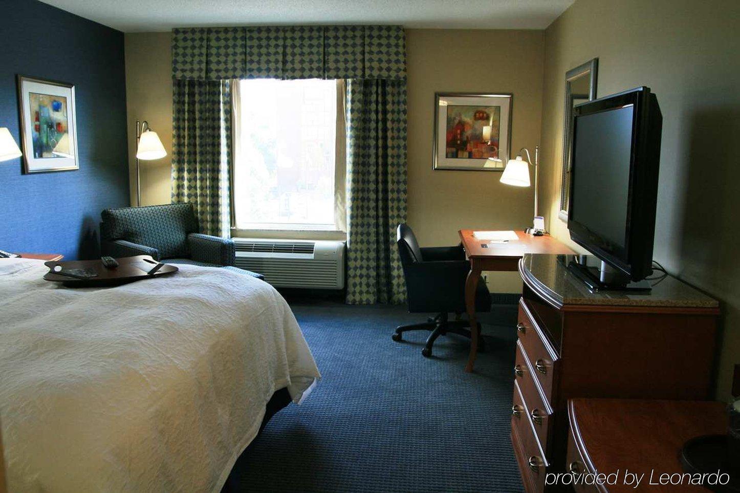 Hampton Inn New York - Laguardia Airport Quarto foto