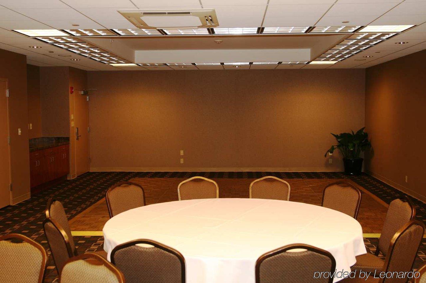 Hampton Inn New York - Laguardia Airport Instalações foto