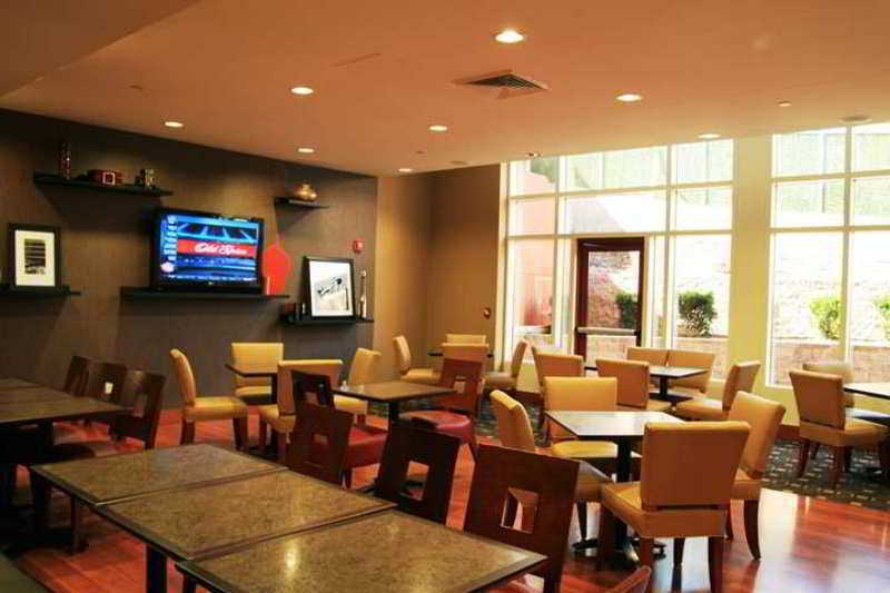 Hampton Inn New York - Laguardia Airport Exterior foto